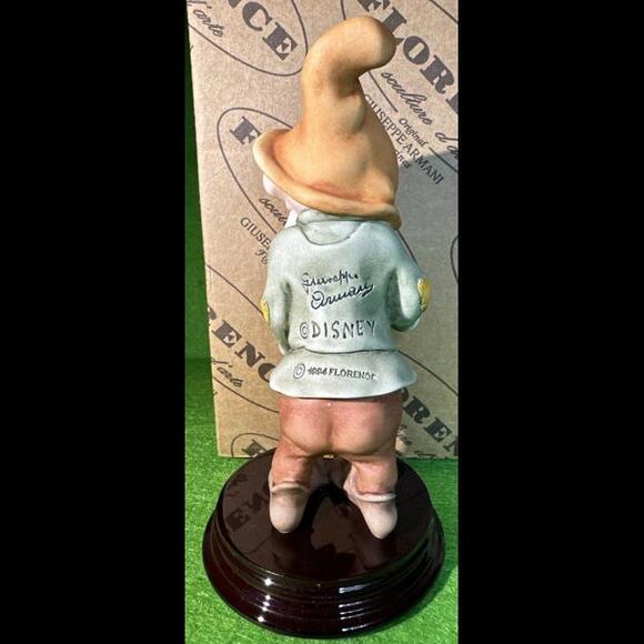 RARE! Walt Disney & Giuseppe Armani ~ Snow White SNEEZY Figurine 6.5" ~ in Box - Picture 6 of 9